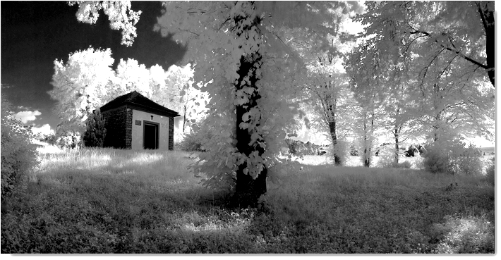 Feldkapelle IR-Farbe